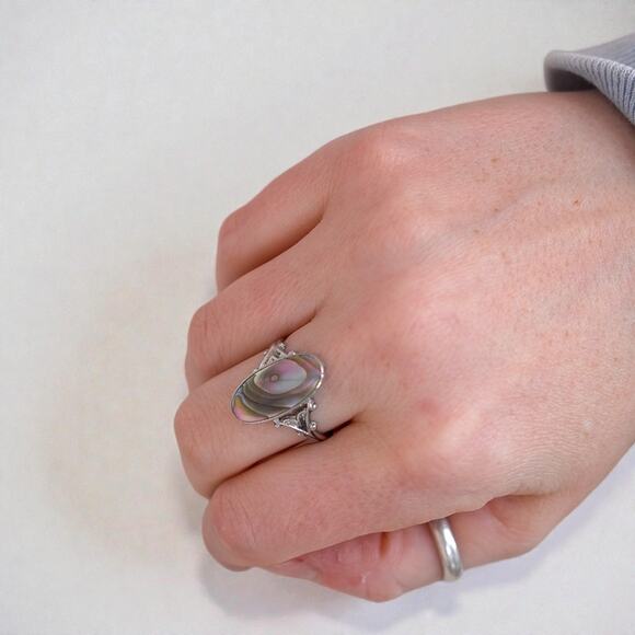 Vintage Sterling Silver Abalone Mother Of Pearl Oval Ring Boho Size 7.75 - Picture 5 of 8